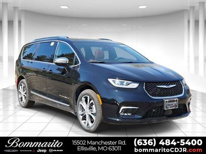 New 2026 Chrysler Pacifica Pinnacle