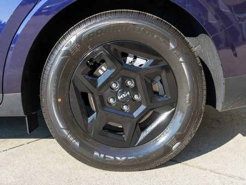 New 2026 Kia Carnival image 28