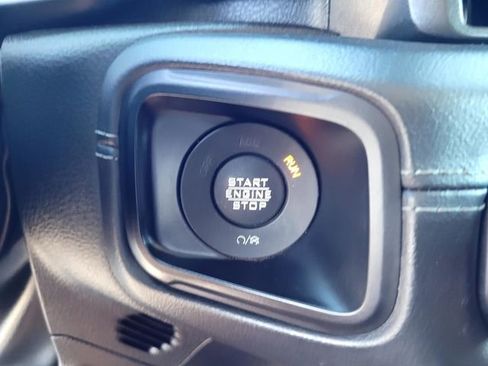 Used 2024 Jeep Wrangler Unlimited Rubicon 4xe AWD/4WD image 17
