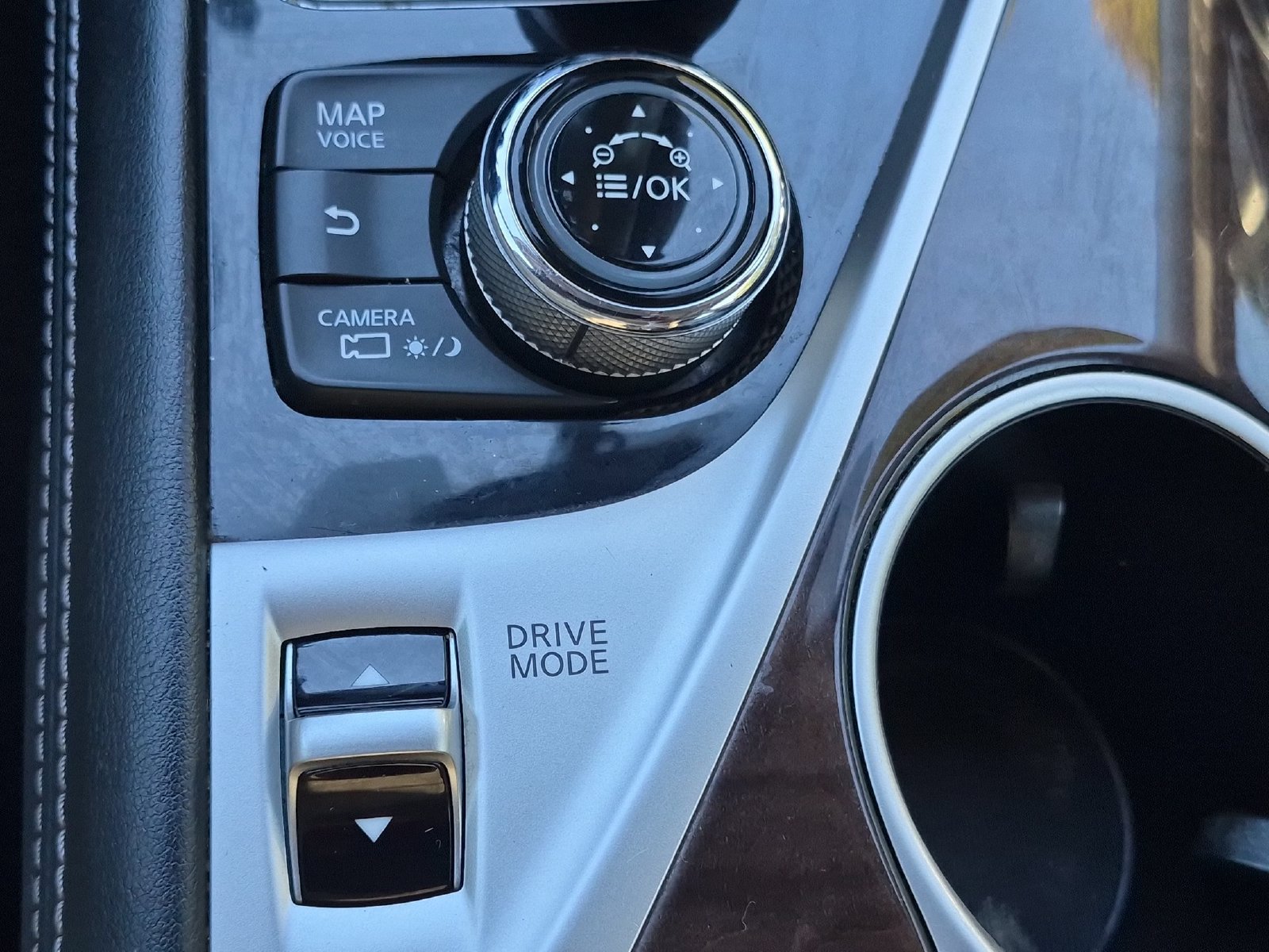 Used 2017 INFINITI Q50 Sport AWD/4WD image 27