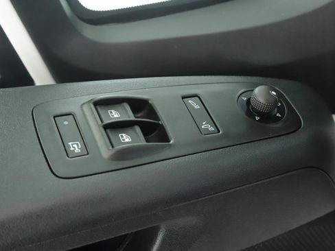 Used 2026 RAM ProMaster 2500 w/ Convenience Group FWD image 5