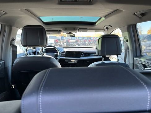 Used 2023 Audi Q4 e-tron Prestige w/ Black Optic Package image 11