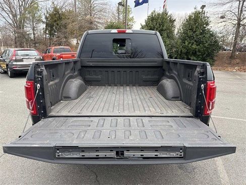 Used 2015 Ford F150 Lariat image 12