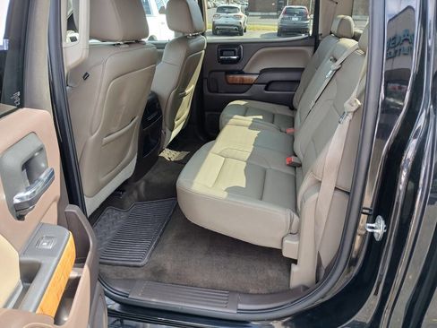 Used 2014 GMC Sierra 1500 SLT w/ SLT Crew Cab Value Package image 10