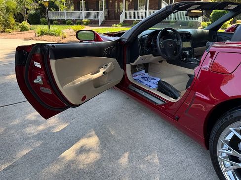 Used 2010 Chevrolet Corvette Grand Sport w/ Preferred Equipment Group RWD image 45