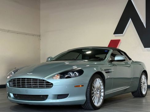 Used 2010 Aston Martin DB9 Volante RWD image 1