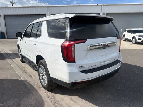 Used 2023 GMC Yukon SLT w/ SLT Luxury Package RWD image 9