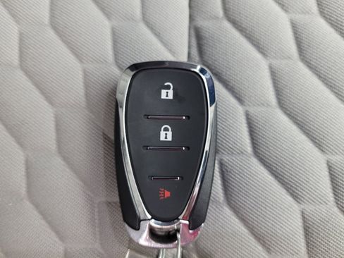 Used 2019 Chevrolet Equinox LS w/ LS Convenience Package FWD image 32