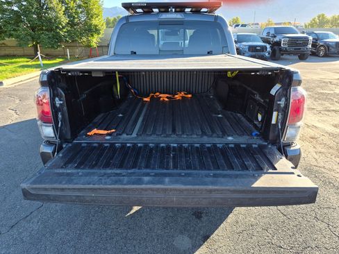 Used 2023 Toyota Tacoma TRD Pro AWD/4WD image 32