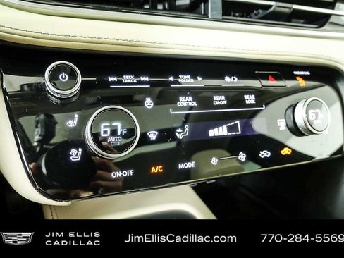 Used 2025 INFINITI QX60 Luxe FWD image 17