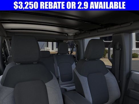 New 2025 Ford Bronco 4-Door image 12