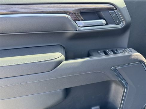 New 2025 Chevrolet Silverado 1500 LT w/ Convenience Package II image 14