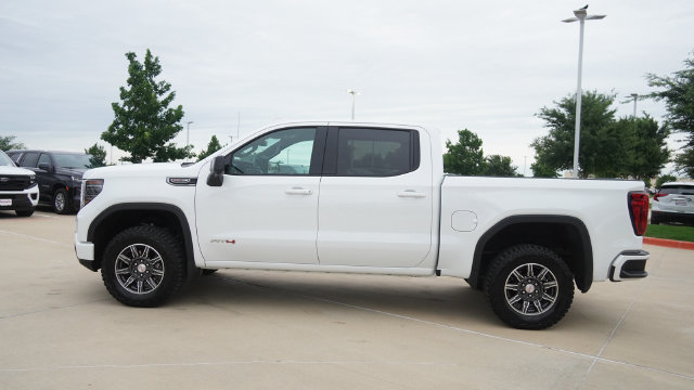 Used 2025 GMC Sierra 1500 AT4 AWD/4WD image 3