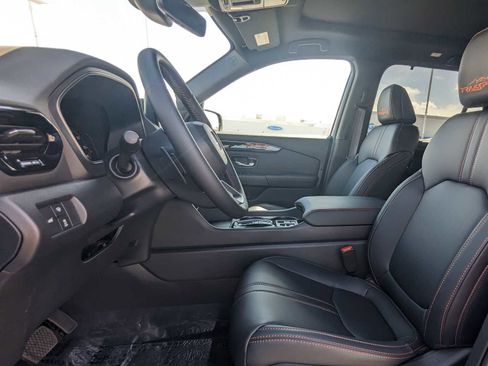 New 2025 Honda Pilot TrailSport image 16