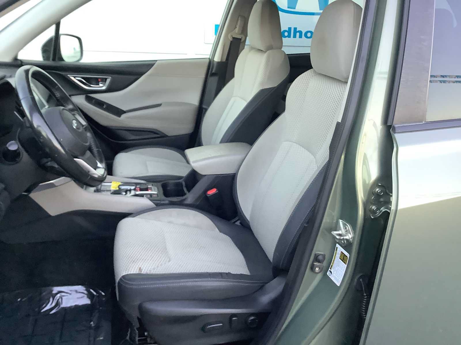 Used 2020 Subaru Forester Premium AWD/4WD image 11