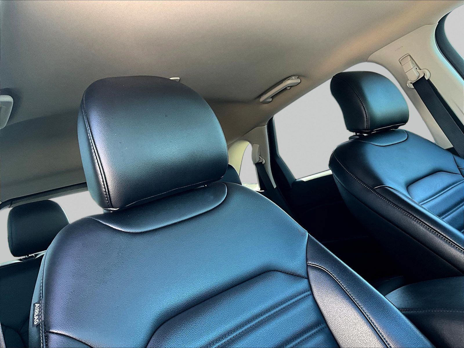 Used 2019 Ford Edge SEL w/ Equipment Group 201A AWD/4WD image 26