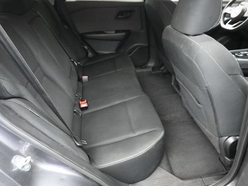 Used 2023 Nissan Rogue S AWD/4WD image 10