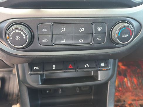 Used 2020 Chevrolet Colorado LT w/ Safety Package AWD/4WD image 14