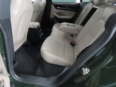 Certified 2025 Porsche Macan 4 Electric AWD/4WD image 44