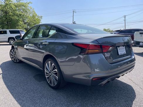 Used 2025 Nissan Altima 2.5 SL AWD/4WD image 5