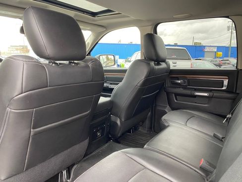 Used 2014 RAM 1500 Laramie w/ Convenience Group image 16