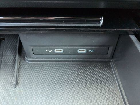Used 2026 Volkswagen Atlas SE FWD image 22