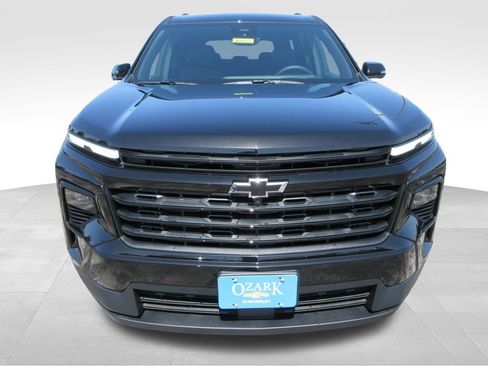 New 2026 Chevrolet Traverse LT w/ Midnight/Sport Edition FWD image 9