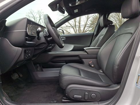 Used 2024 Hyundai Ioniq 6 SEL AWD/4WD image 13