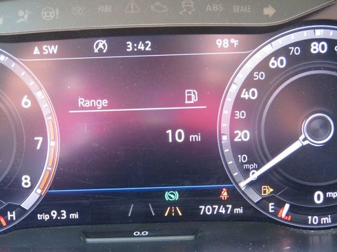 Used 2018 Volkswagen Tiguan SEL Premium AWD/4WD image 21
