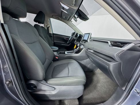 Used 2023 Toyota RAV4 LE image 32