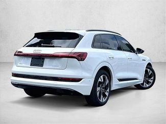 Used 2022 Audi e-tron Premium AWD/4WD video 2