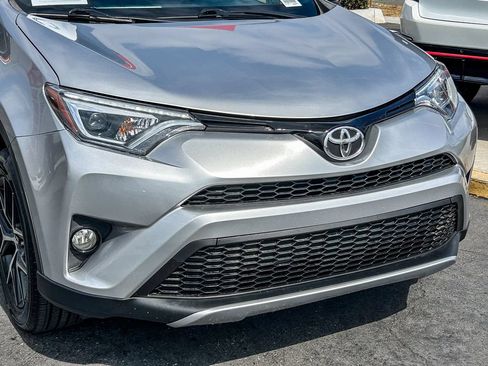 Used 2016 Toyota RAV4 SE FWD image 6