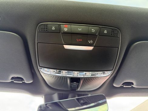 Used 2022 Mercedes-Benz GLC 300 4MATIC image 22