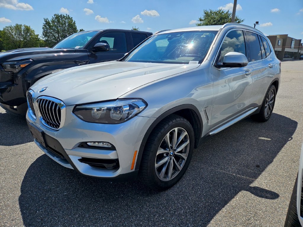 Used 2019 BMW X3 xDrive30i w/ Driving Assistance Package AWD/4WD image 3