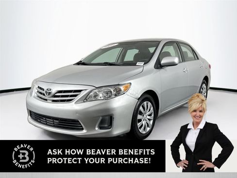 Used 2013 Toyota Corolla LE FWD image 1
