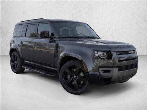 Used 2026 Land Rover Defender 130 V8 AWD/4WD image 3