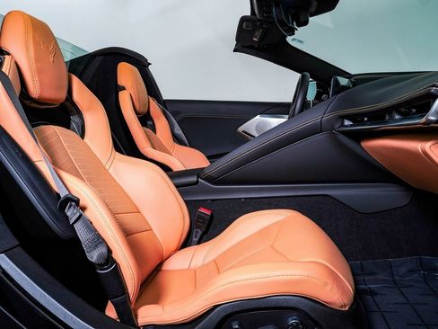 Used 2021 Chevrolet Corvette Stingray Premium Conv w/ 3LT image 18