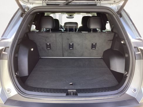 Used 2025 Chevrolet Equinox LT w/ Convenience Package II FWD image 14