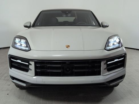 New 2026 Porsche Cayenne Coupe AWD/4WD image 6