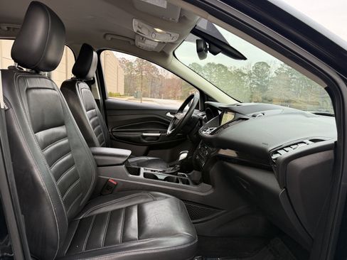 Used 2018 Ford Escape Titanium image 31