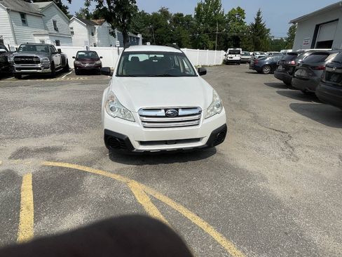 Used 2013 Subaru Outback 2.5i AWD/4WD image 2