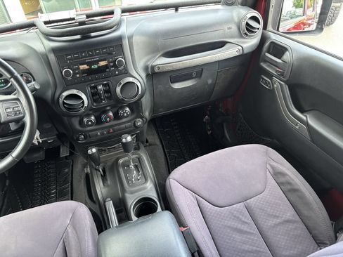 Used 2013 Jeep Wrangler Unlimited Sport AWD/4WD image 19