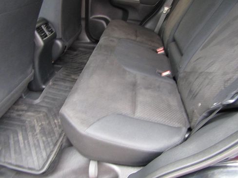 Used 2016 Honda CR-V LX image 15