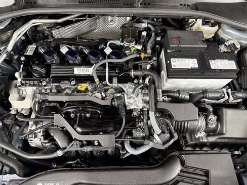 Certified 2024 Toyota Corolla Cross XLE image 59