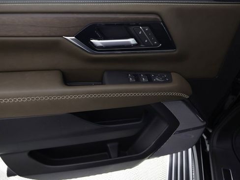 Used 2026 GMC Yukon Denali Ultimate w/ LPO, Floor Liner Package AWD/4WD image 20
