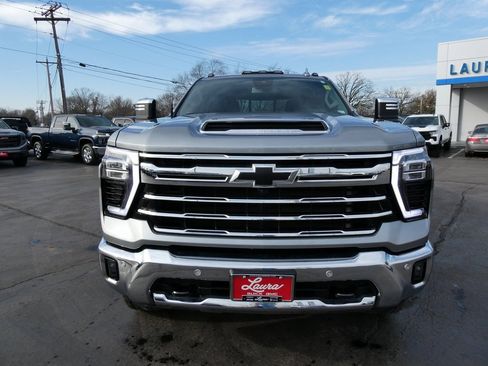 Certified 2025 Chevrolet Silverado 2500 LTZ w/ LTZ Plus Package image 12