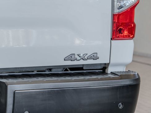 Used 2022 Nissan Titan S w/ S Utility Package image 23