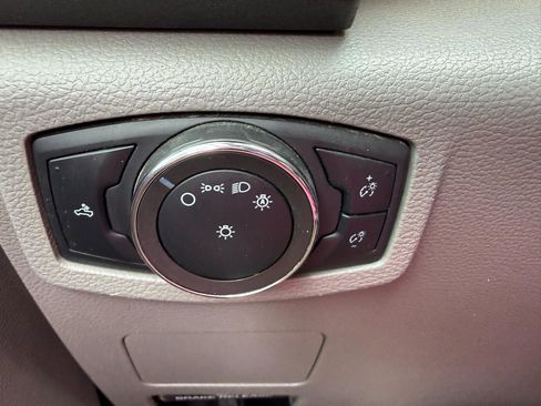 Used 2020 Ford F250 XL w/ Power Equipment Group AWD/4WD image 11