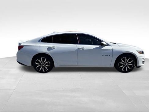 Certified 2022 Chevrolet Malibu RS image 6