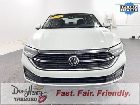 Used 2022 Volkswagen Jetta S image 2